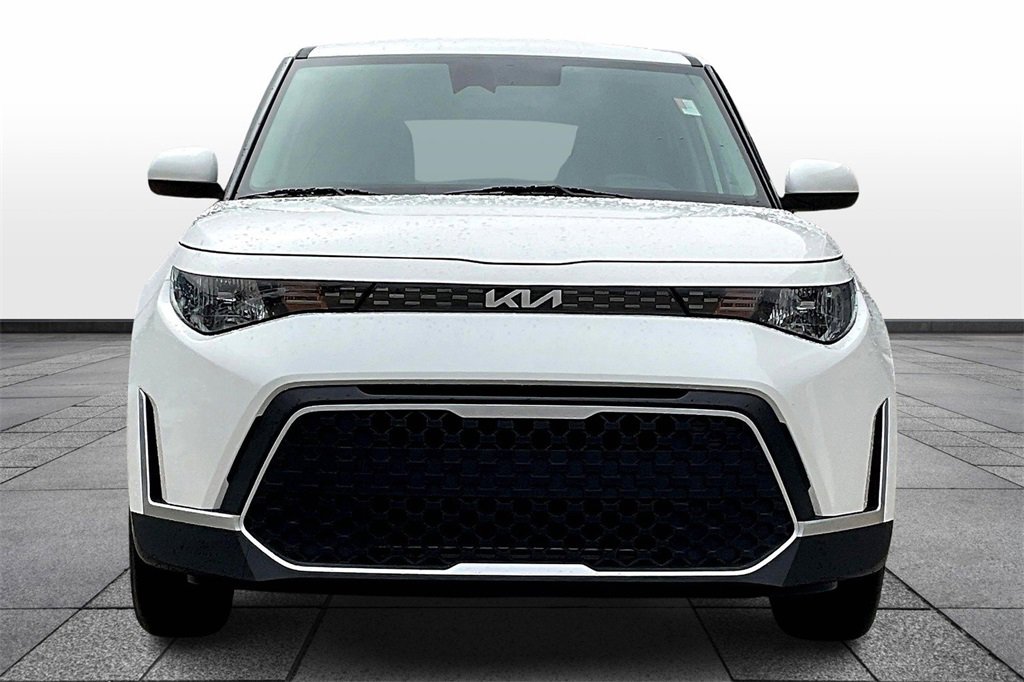 Certified 2023 Kia Soul LX w/ LX Technology Package image 3