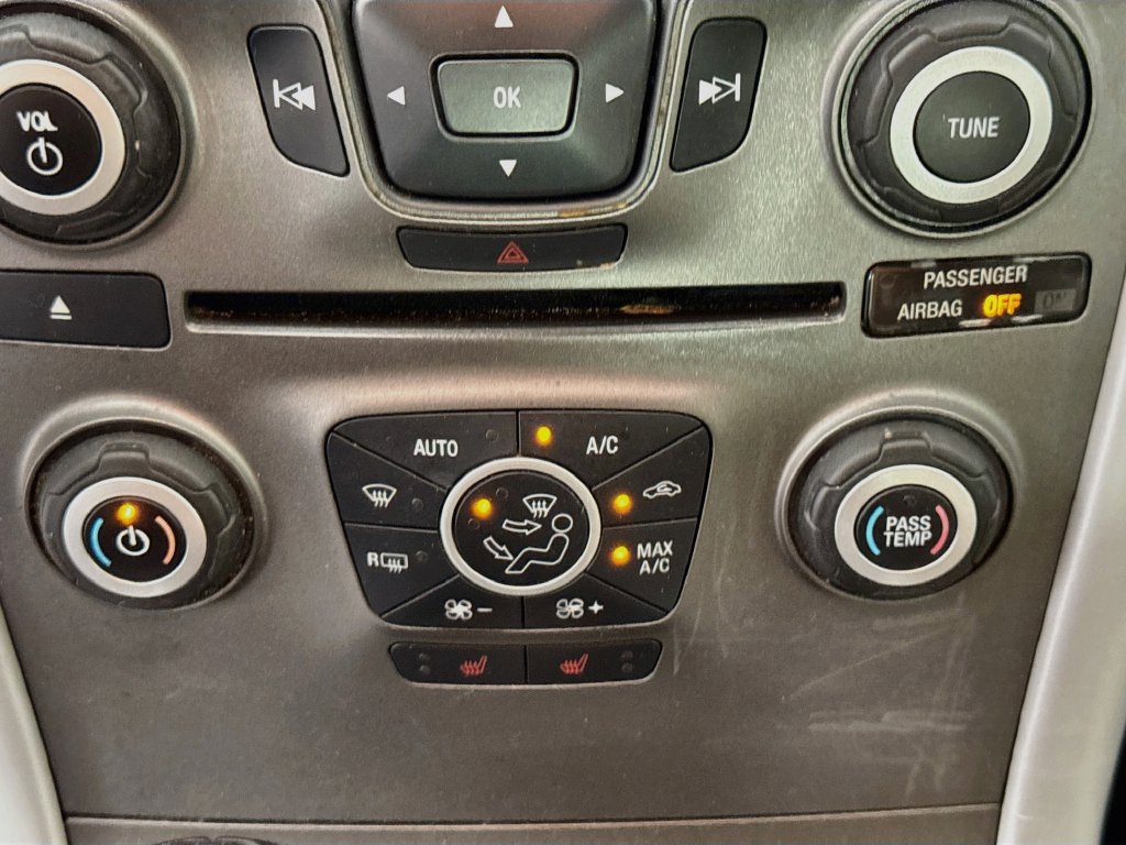 Used 2014 Ford Edge SEL w/ Equipment Group 204A FWD image 18