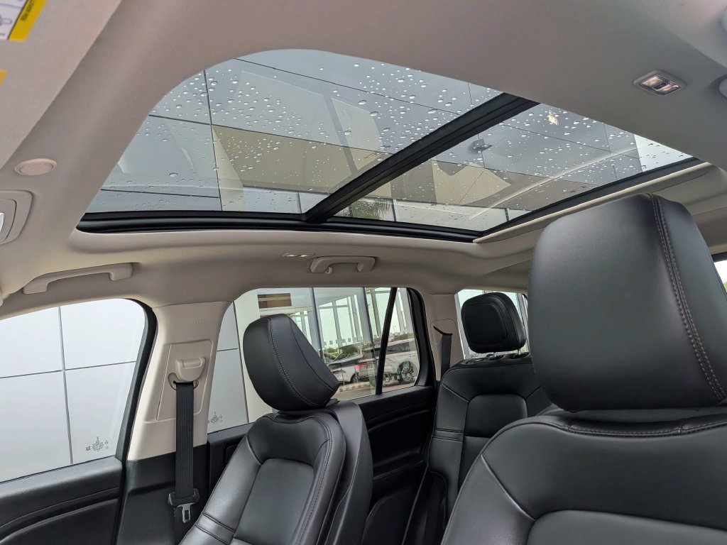 Certified 2024 Lincoln Aviator 2WD w/ Premium Package image 22