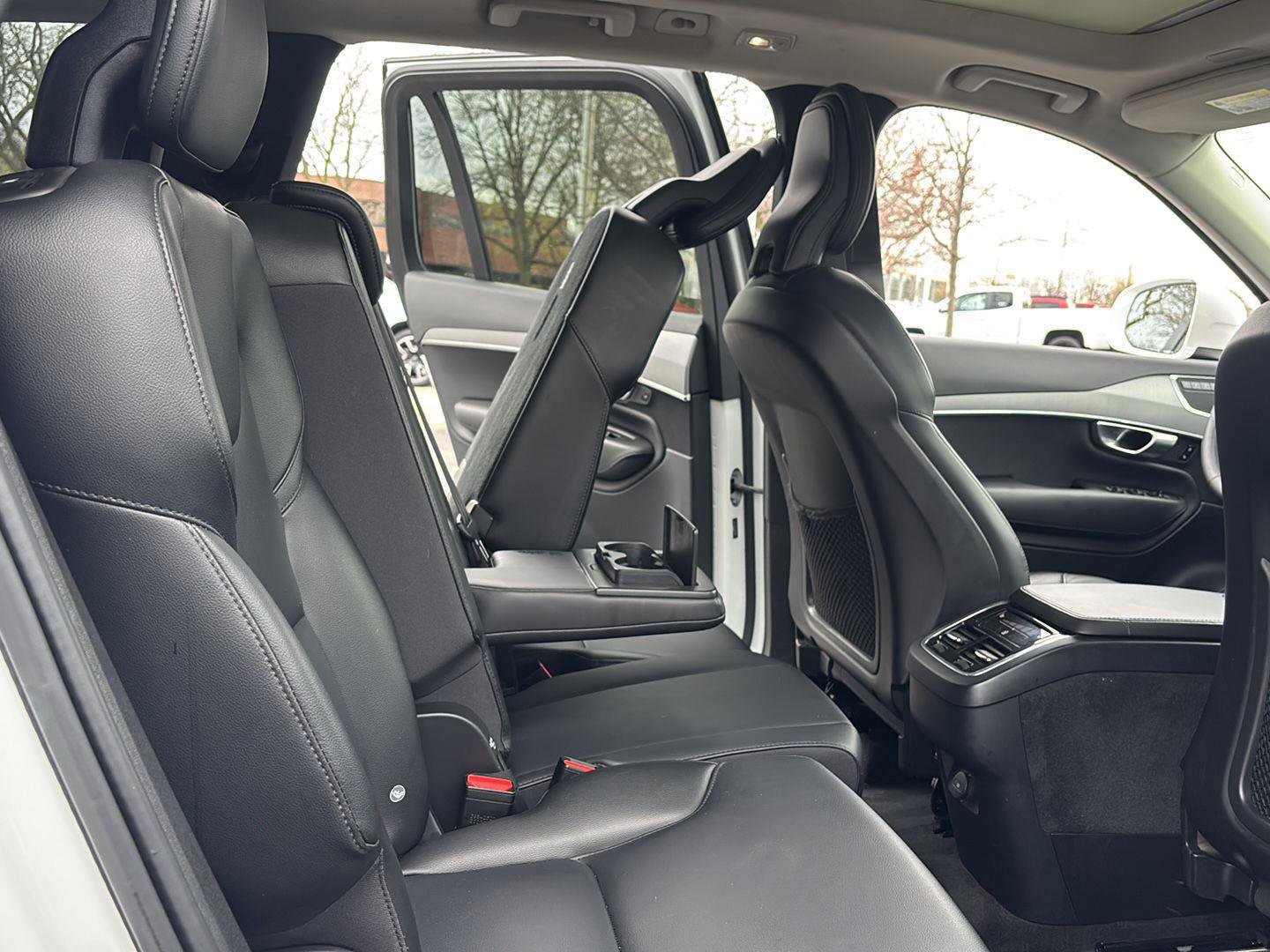 Used 2023 Volvo XC90 B5 Core w/ Climate Package AWD/4WD image 19