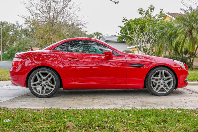 Used 2015 Mercedes-Benz SLK 250 image 16