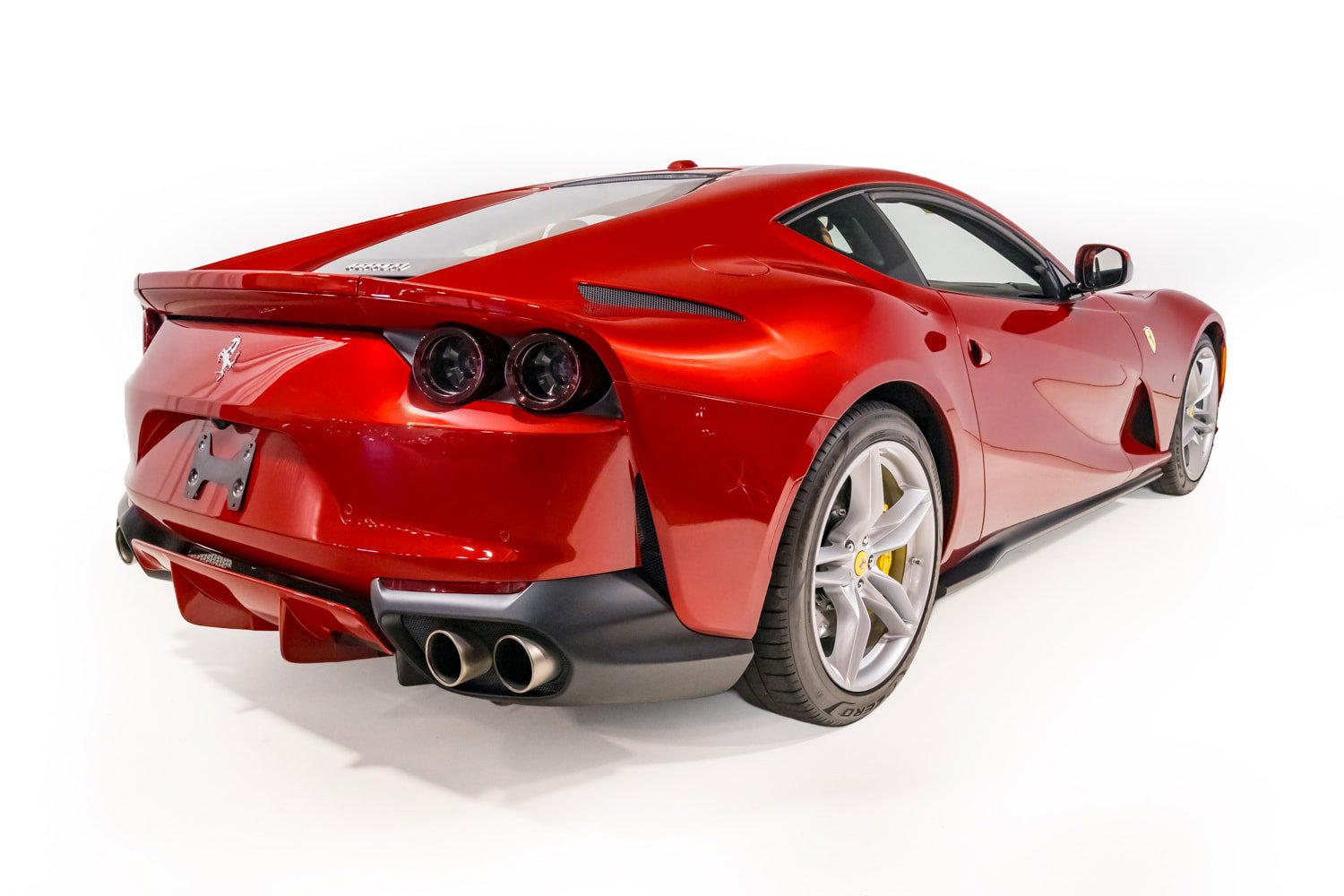 Used 2019 Ferrari 812 Superfast RWD image 9