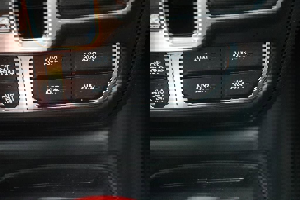 Used 2024 Jeep Wrangler Unlimited Rubicon 4xe image 26