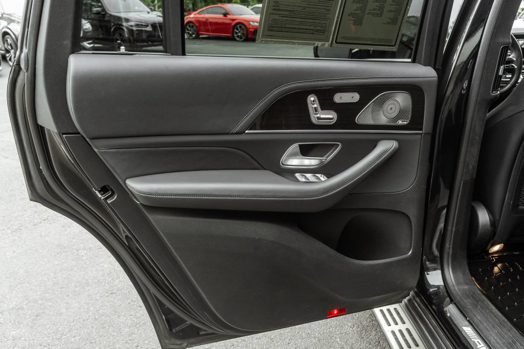 Used 2024 Mercedes-Benz GLS 63 AMG 4MATIC image 30