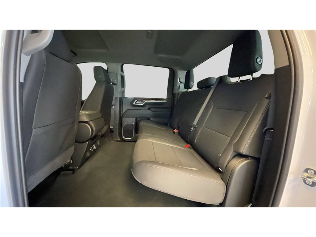 New 2026 GMC Sierra 2500 SLE w/ SLE Value Package; AWD/4WD image 15