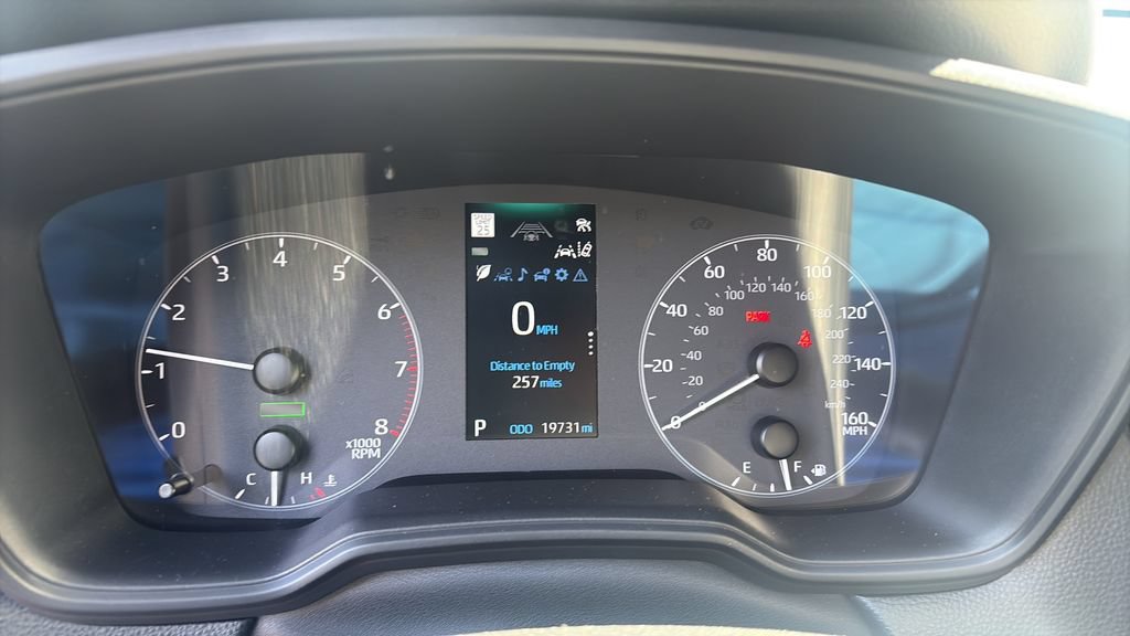 Used 2024 Toyota Corolla Cross AWD Hybrid image 20
