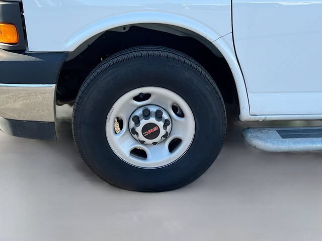 Used 2024 GMC Savana 2500 w/ Driver Convenience Package RWD image 22
