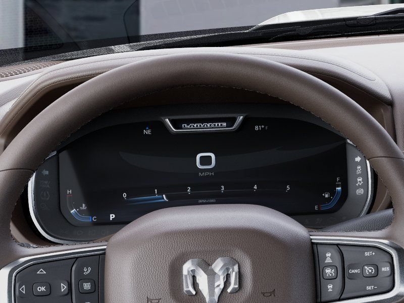 New 2026 RAM 2500 Laramie AWD/4WD image 17