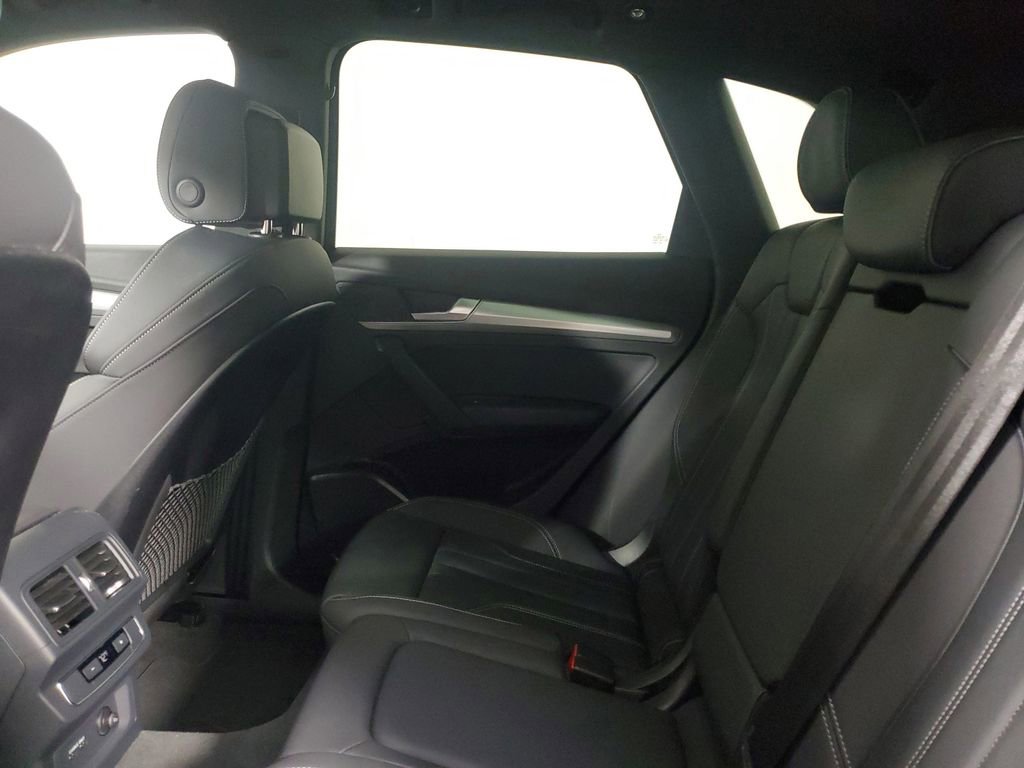 Used 2025 Audi Q5 2.0T Premium image 12