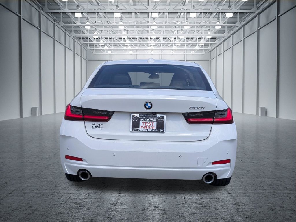 Used 2025 BMW 330i Sedan RWD image 10