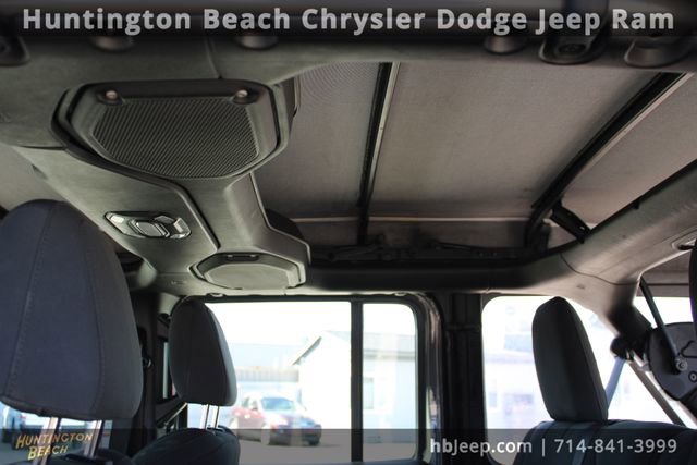 Used 2023 Jeep Wrangler Sport image 37