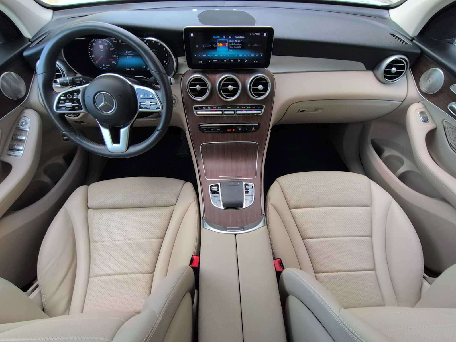 Used 2021 Mercedes-Benz GLC 300 4MATIC image 16