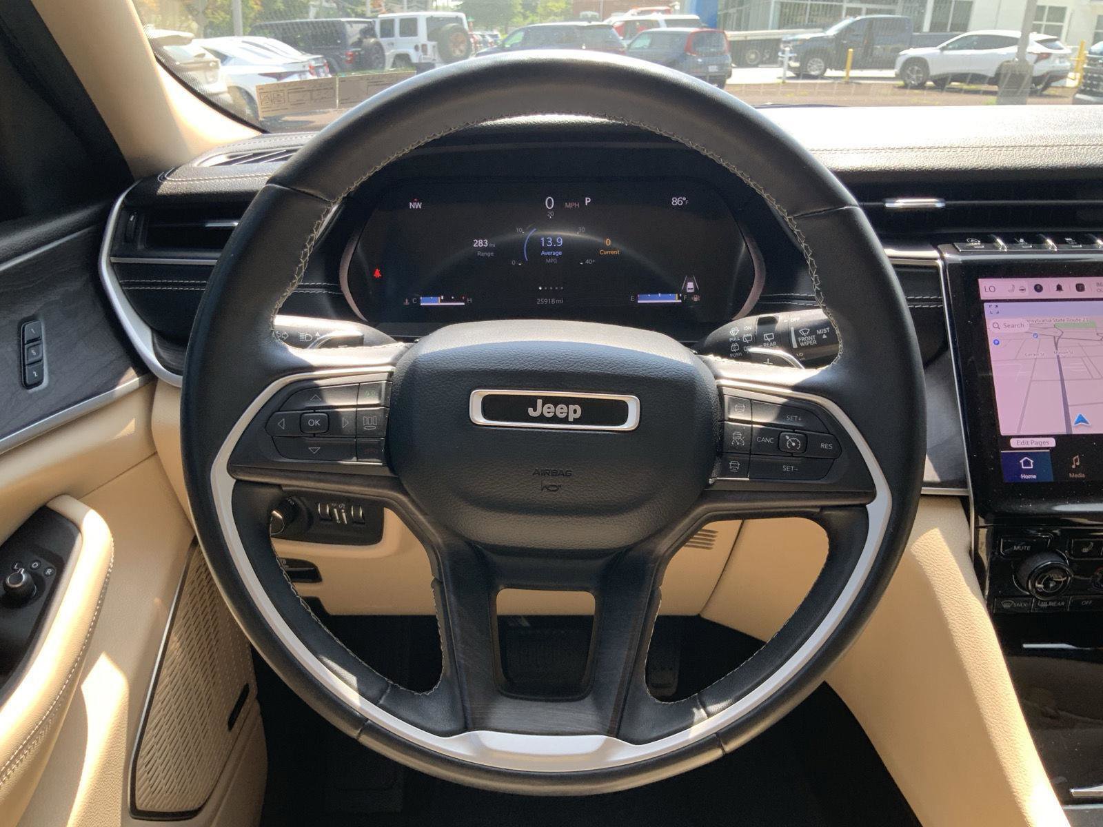 Used 2022 Jeep Grand Cherokee L Limited image 17