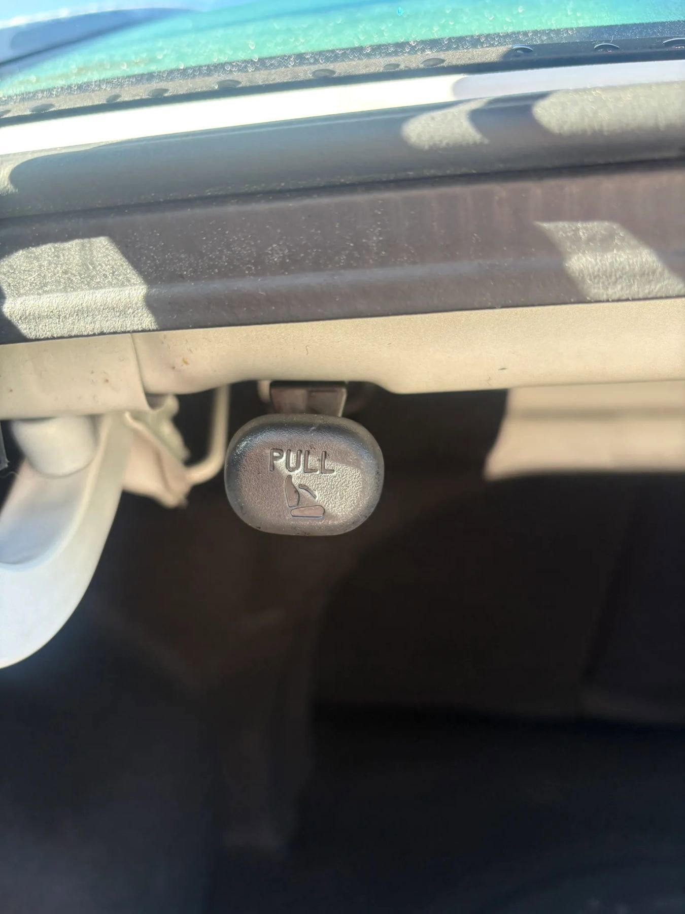 Used 2011 Kia Forte SX image 12