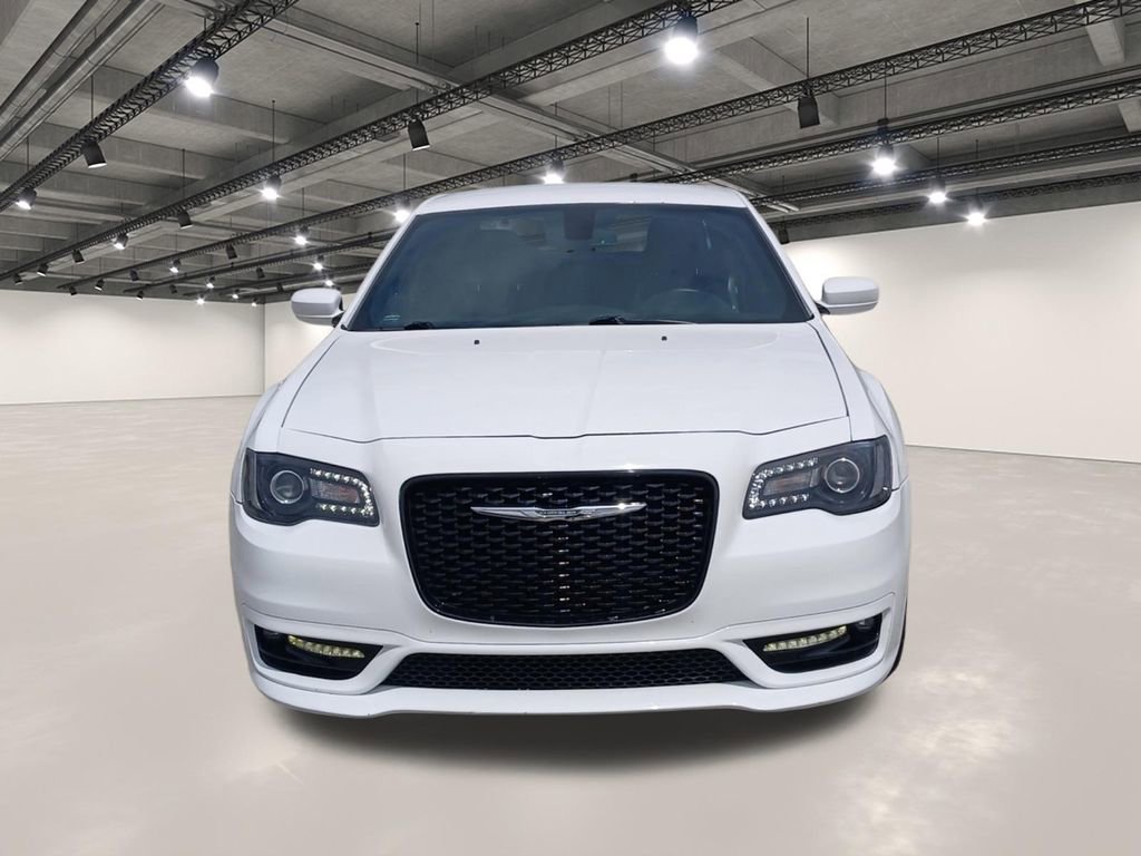 Used 2019 Chrysler 300 S w/ S Model Appearance Package image 18