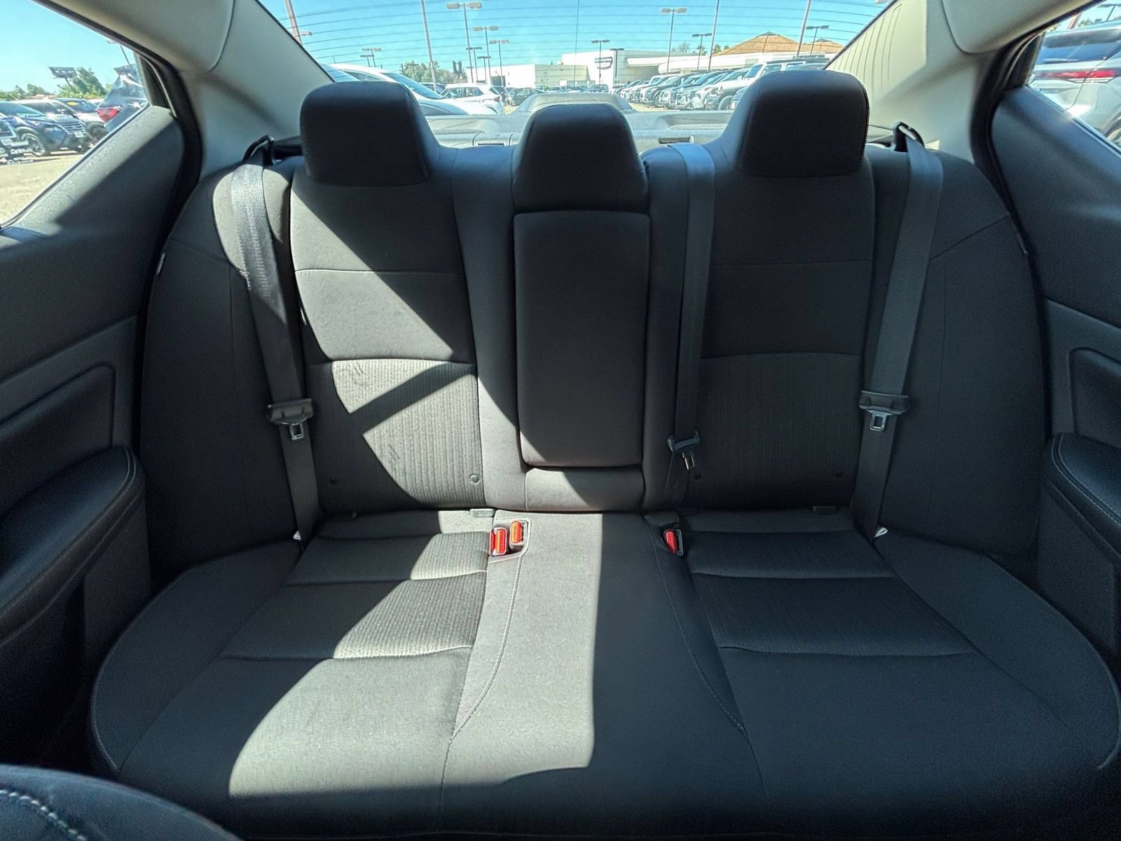 Used 2025 Nissan Altima 2.5 SV FWD image 39