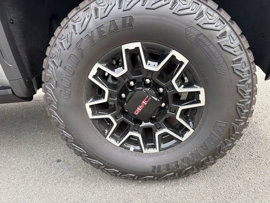 New 2026 GMC Sierra 2500 AT4X AWD/4WD image 9