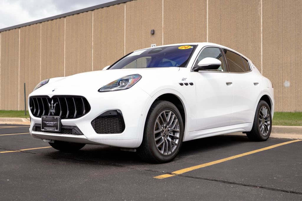 Used 2024 Maserati Grecale GT image 4