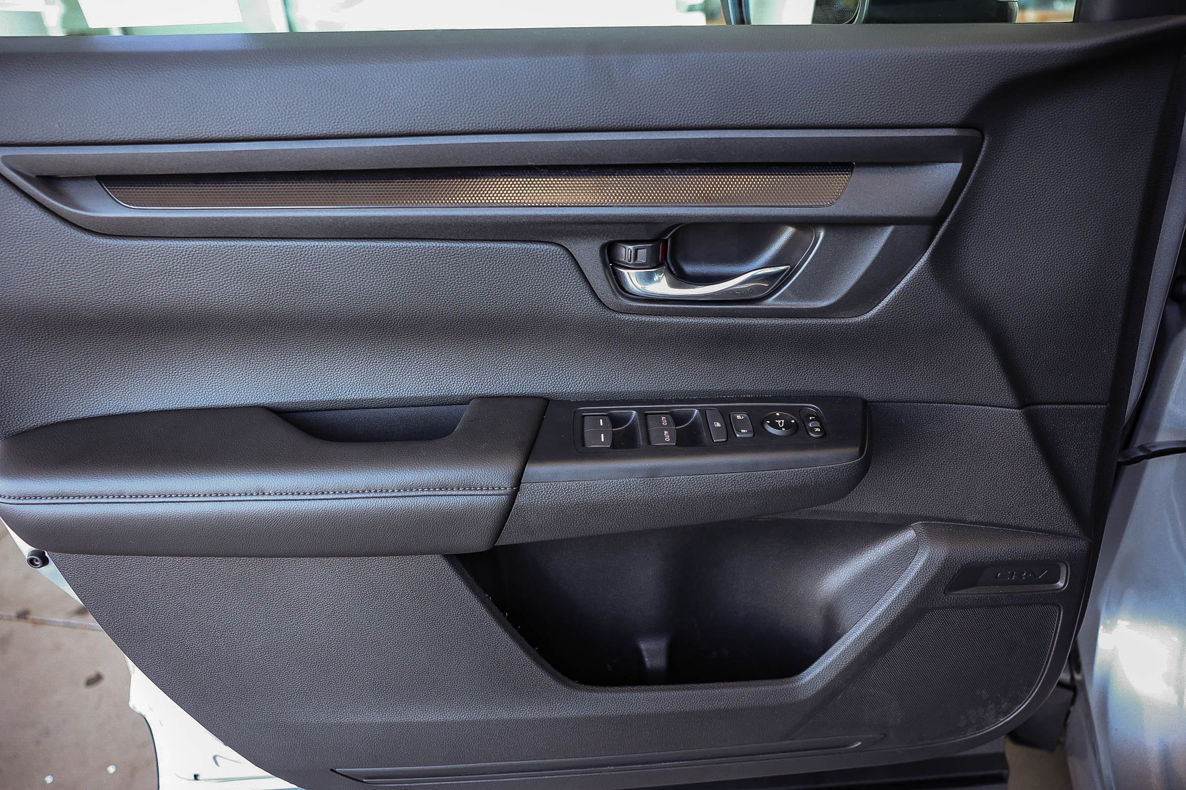 Used 2025 Honda CR-V EX image 26