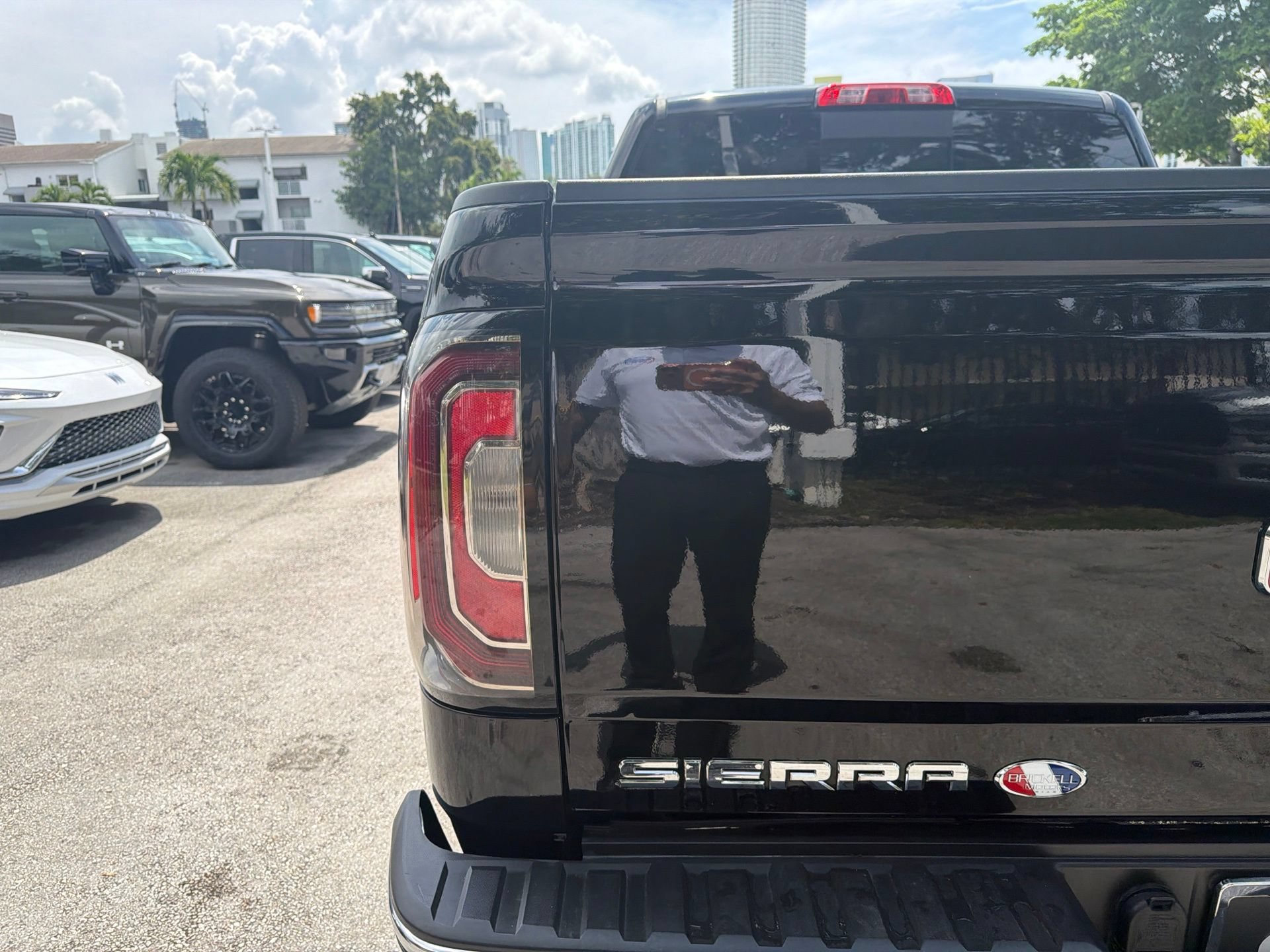 Used 2018 GMC Sierra 1500 SLT w/ Enhanced Driver Alert Package RWD image 14