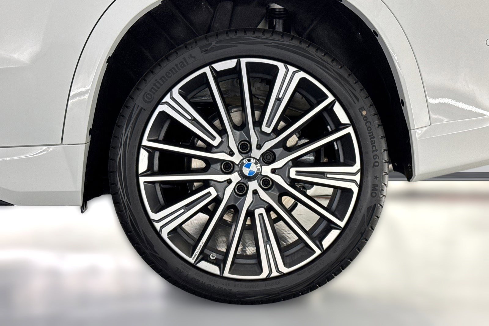 New 2026 BMW X1 xDrive28i w/ M Sport Package image 11