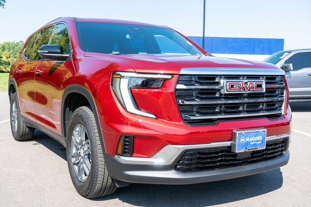 Used 2025 GMC Acadia Elevation w/ LPO, Floor Liner Package image 4