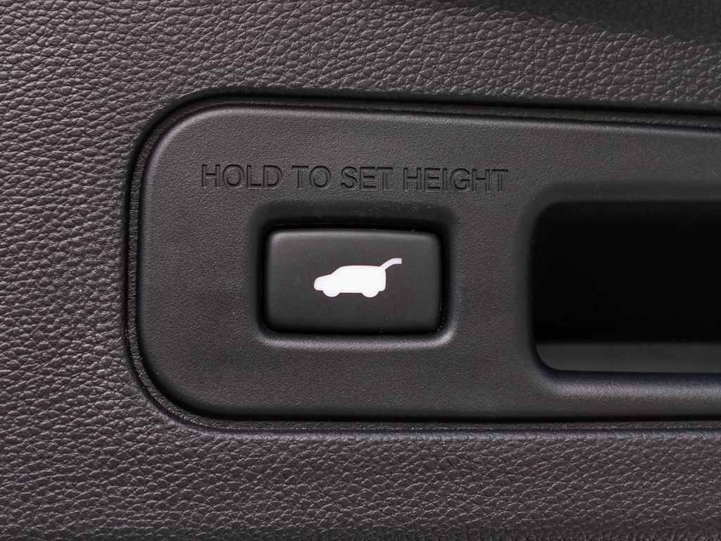 Certified 2023 Acura MDX SH-AWD w/ Technology Package image 48