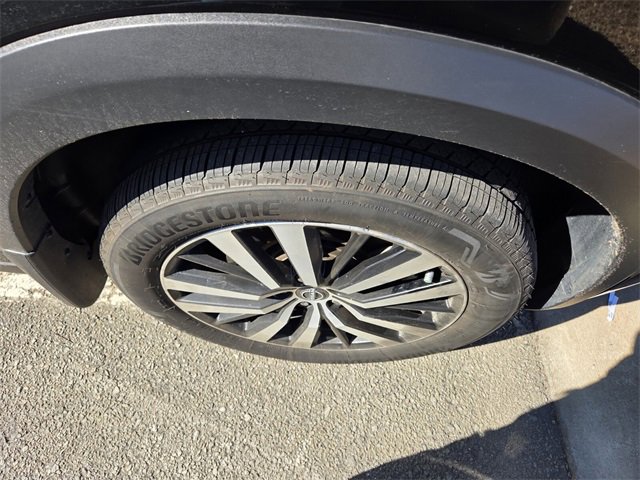 Used 2025 Nissan Pathfinder Platinum image 10