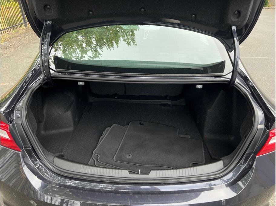 Used 2022 Chevrolet Malibu LS w/ Driver Confidence Package II image 16