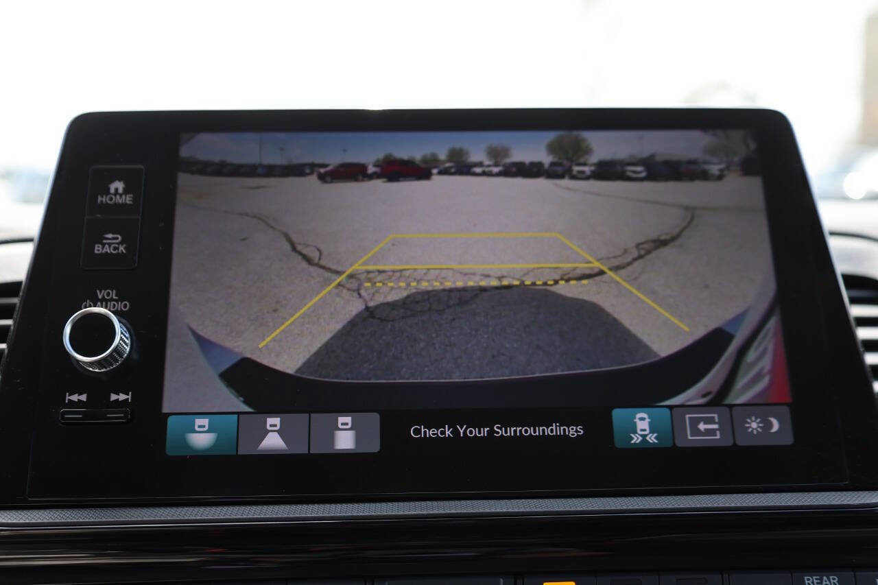 Used 2026 Honda Odyssey Touring image 24
