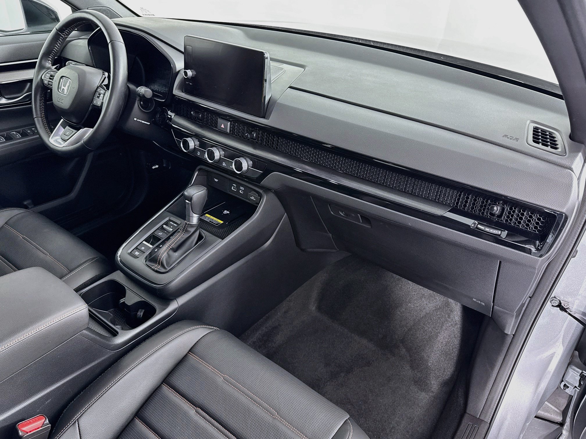 Certified 2025 Honda CR-V Sport Touring image 30