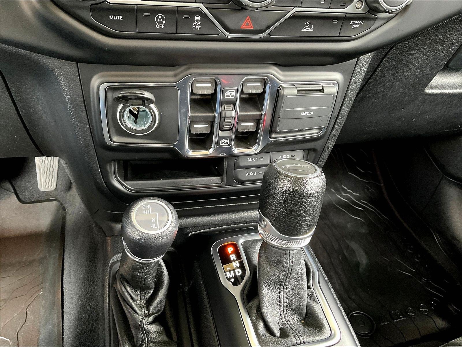 Used 2021 Jeep Gladiator Sport AWD/4WD image 16