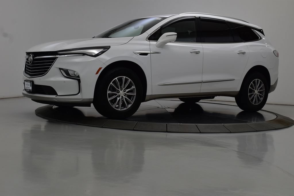 Used 2022 Buick Enclave Essence FWD image 16