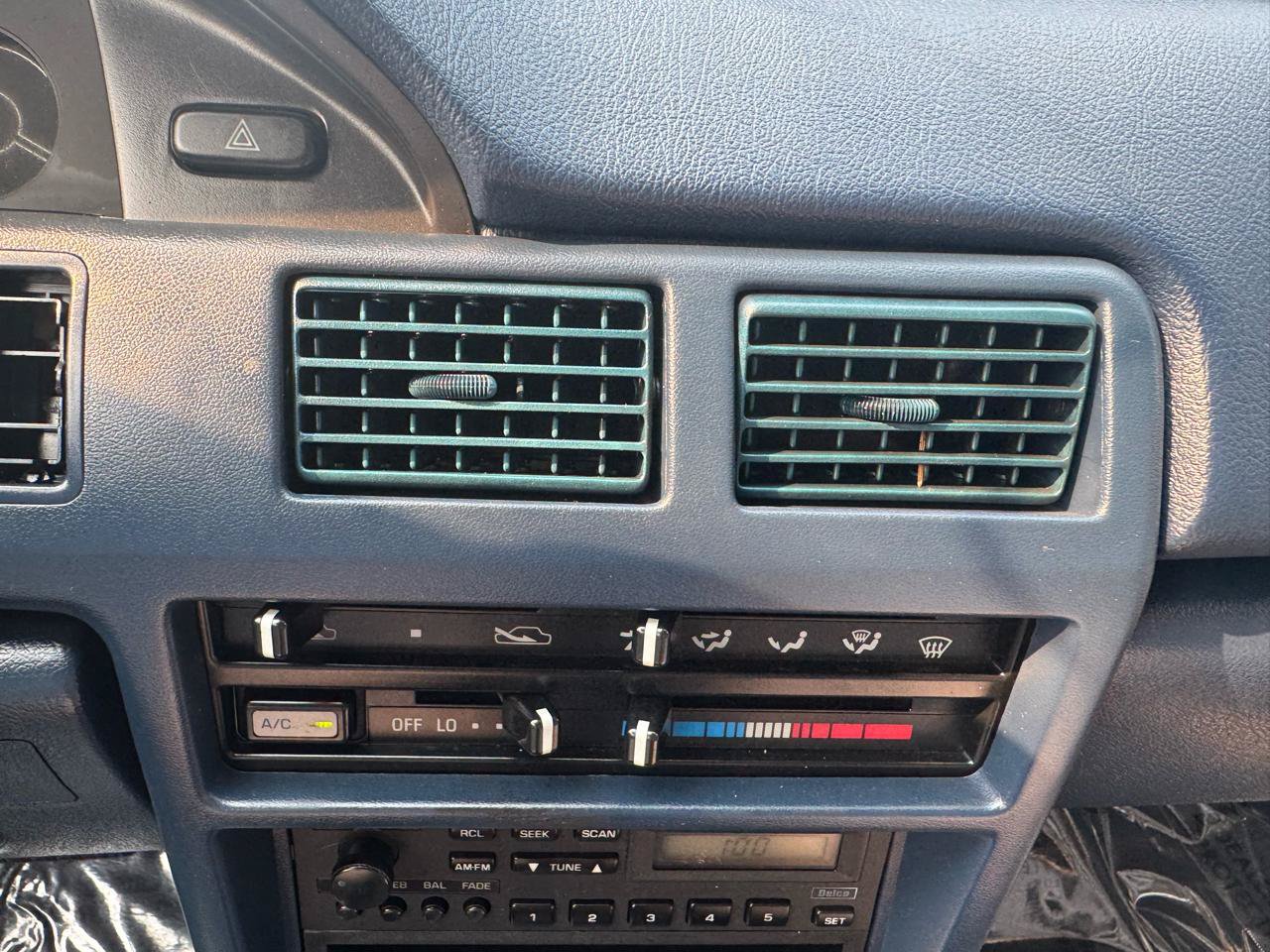 Used 1991 Geo Prizm LSi FWD image 15