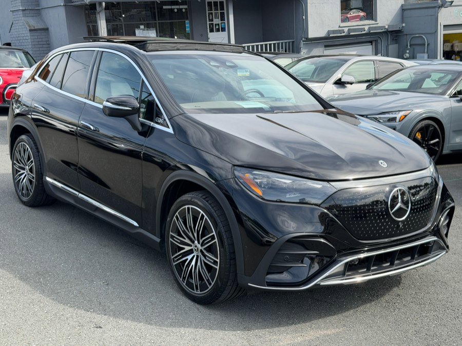 Used 2023 Mercedes-Benz EQE 350+ SUV image 5