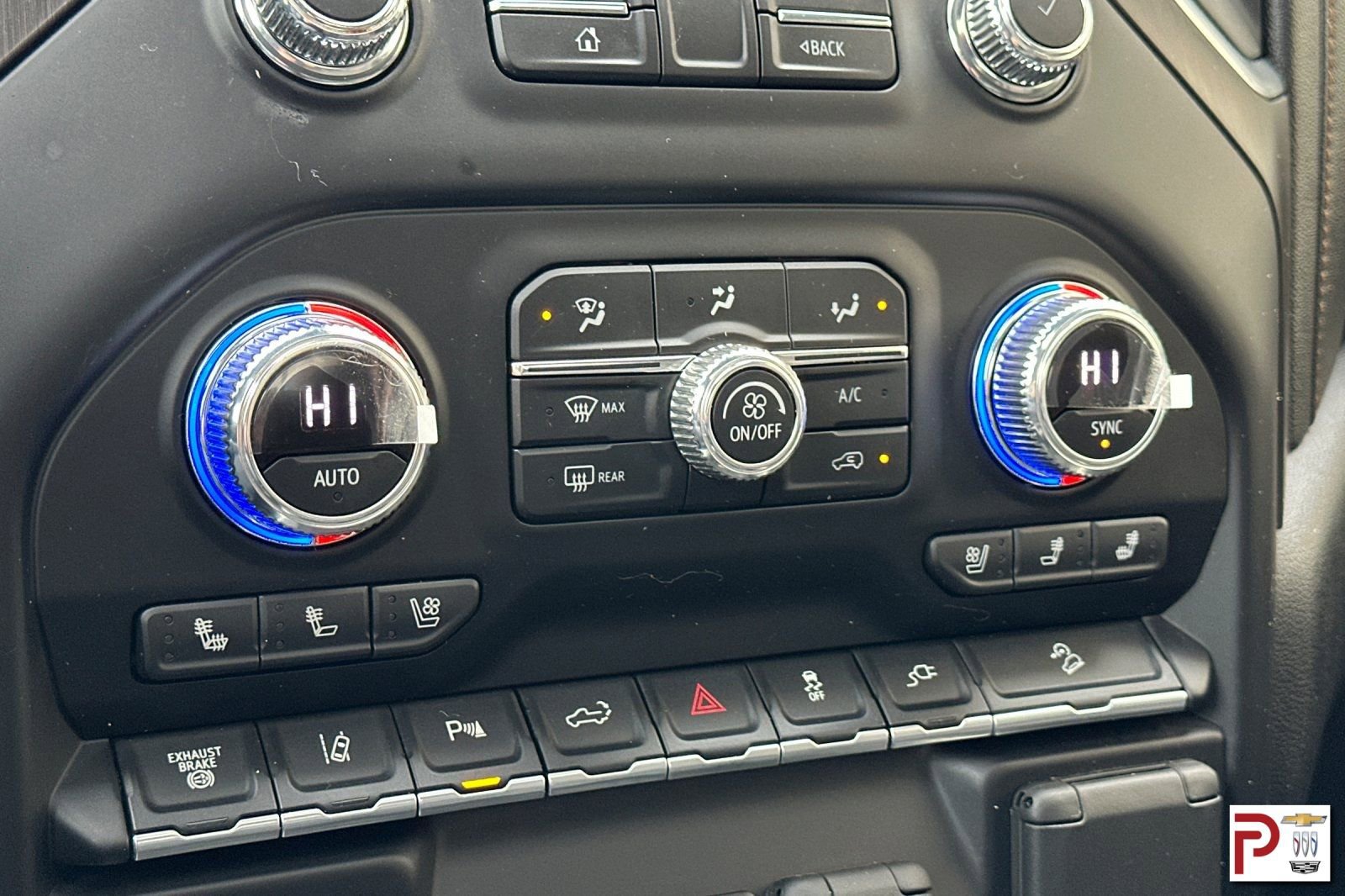 Certified 2022 GMC Sierra 2500 AT4 w/ AT4 Premium Plus Package image 24