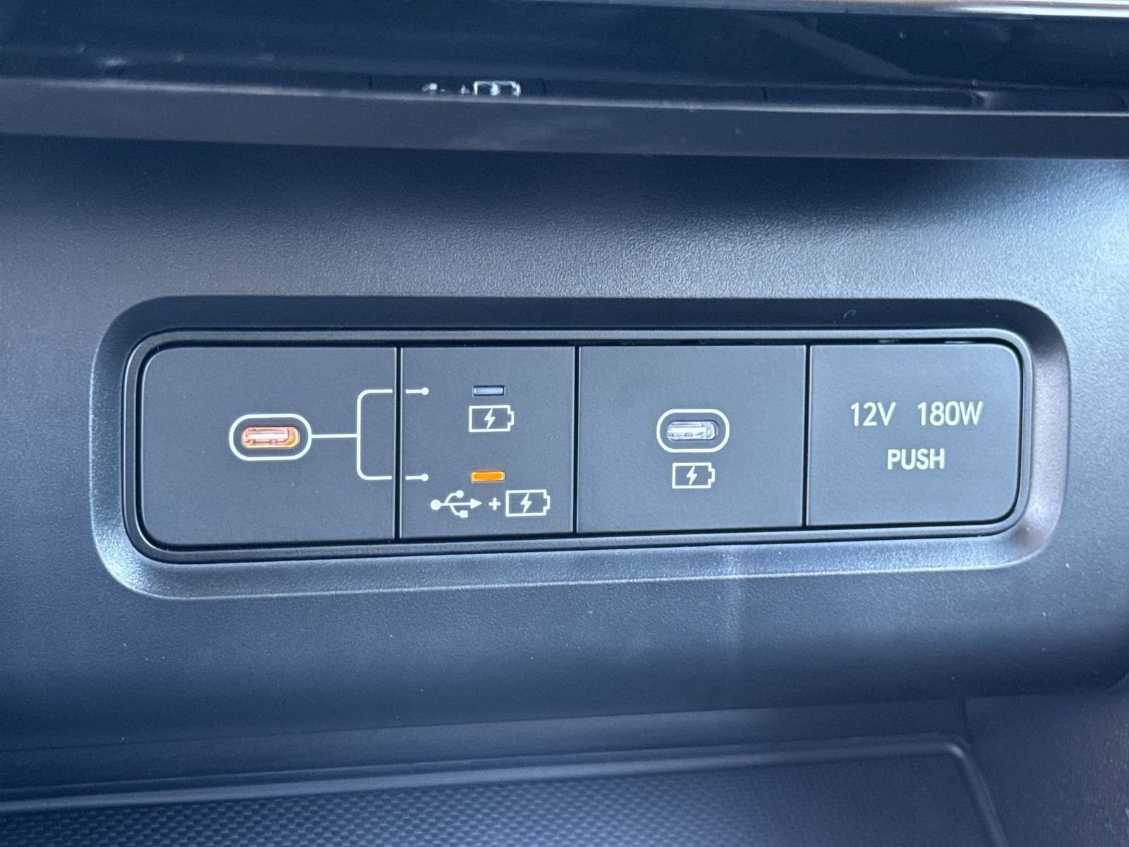 New 2026 Hyundai Tucson Limited image 22