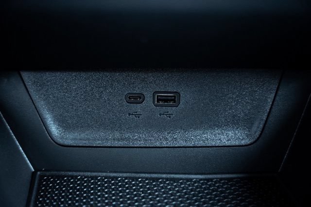 New 2027 Chevrolet Equinox LT w/ Safety and Technology Package FWD image 21