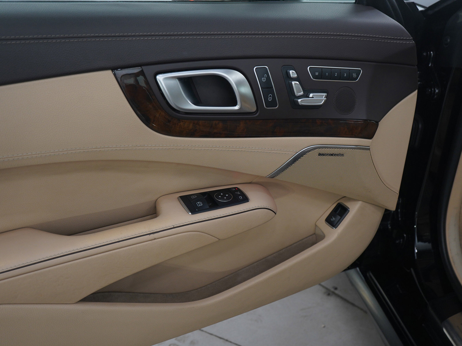 Used 2013 Mercedes-Benz SL 550 image 20