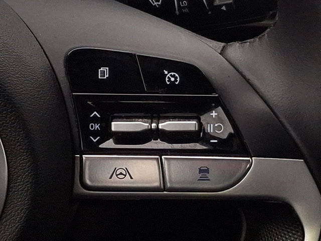 Certified 2023 Hyundai Elantra SEL w/ Convenience Package image 23