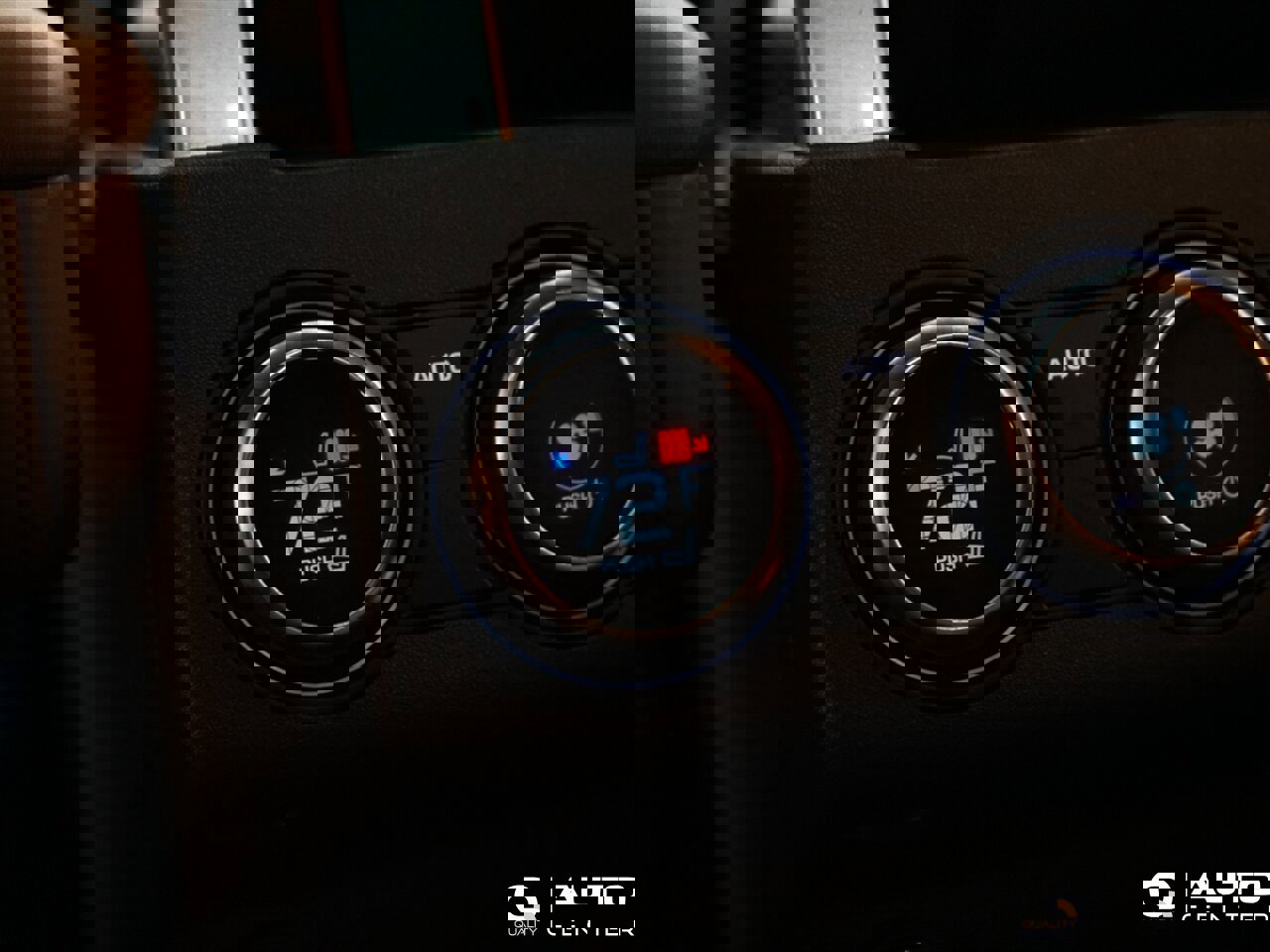 Used 2020 Land Rover Discovery HSE Luxury image 31