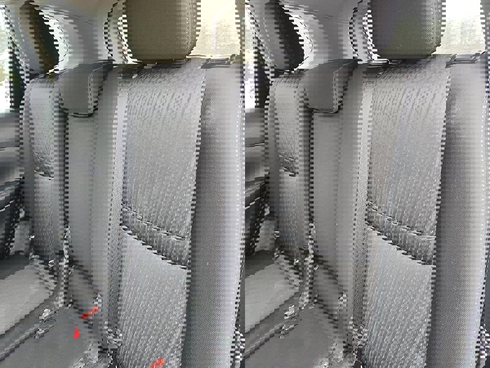 Used 2018 Nissan Rogue SV w/ Premium Package image 25