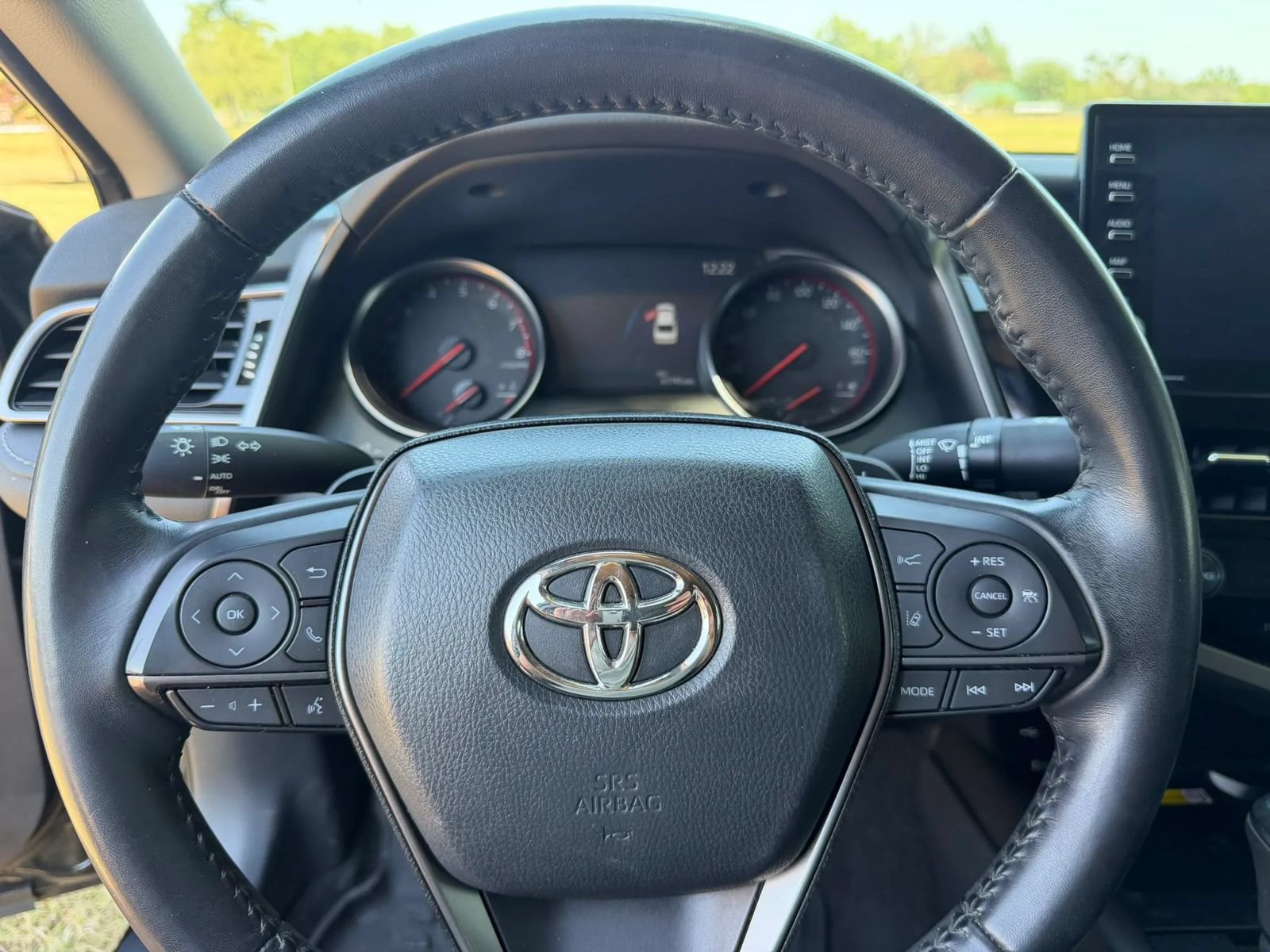 Used 2023 Toyota Camry XSE FWD image 14