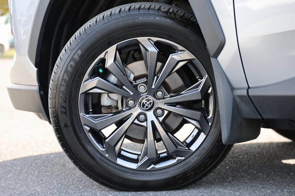 Used 2024 Toyota RAV4 Limited w/ Advanced Technology Package image 7