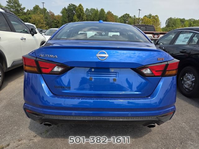Used 2025 Nissan Altima 2.5 SR w/ SR Premium Package FWD image 4