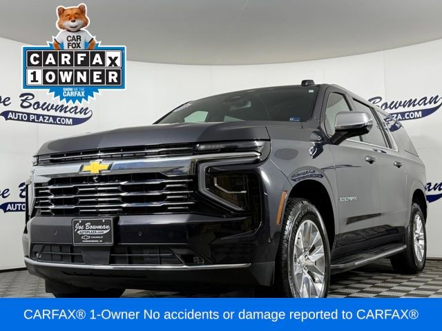 Used 2025 Chevrolet Suburban Premier image 2