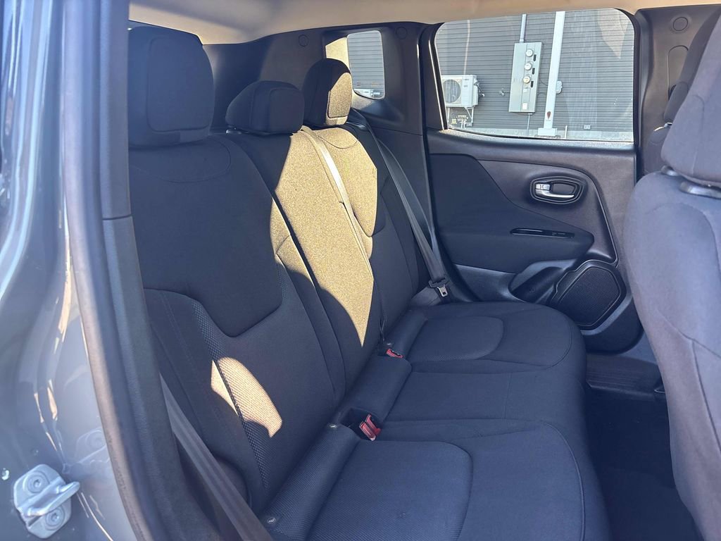 Used 2021 Jeep Renegade Sport w/ Sport Appearance Group image 25