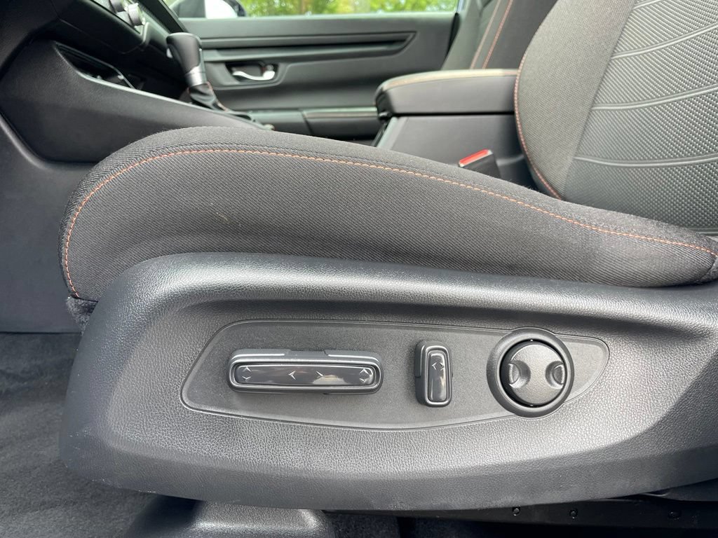 Certified 2025 Honda CR-V Sport image 23