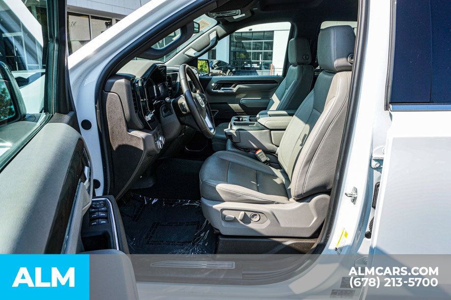 Used 2025 GMC Sierra 1500 SLT RWD image 18
