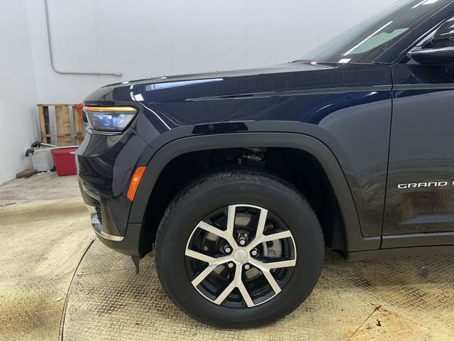 Used 2025 Jeep Grand Cherokee L Limited image 20